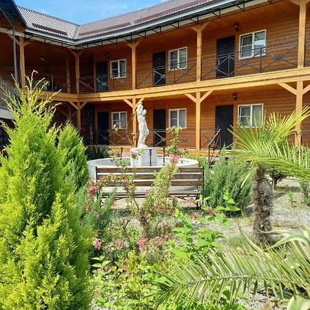 La Fontan Hotel Sukhumi Exterior photo